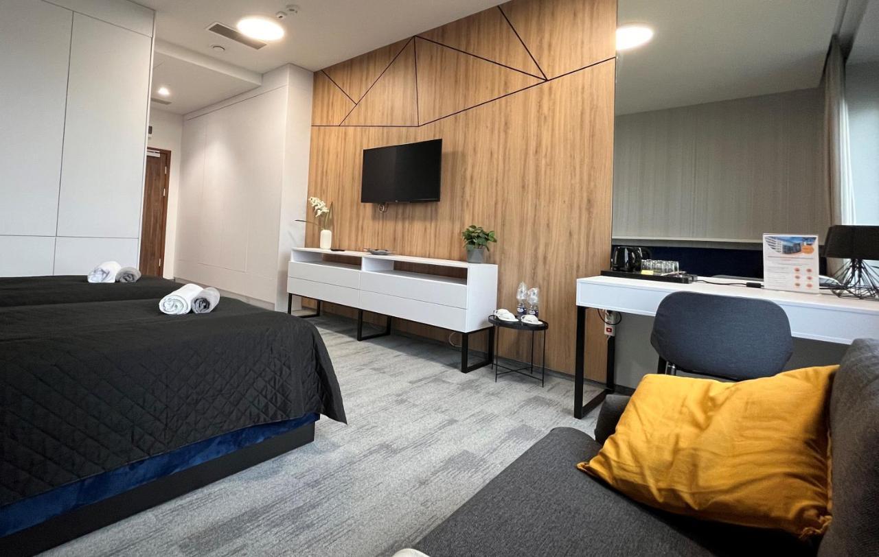 Kampus Vizja Park Apartment วอร์ซอ ภายนอก รูปภาพ